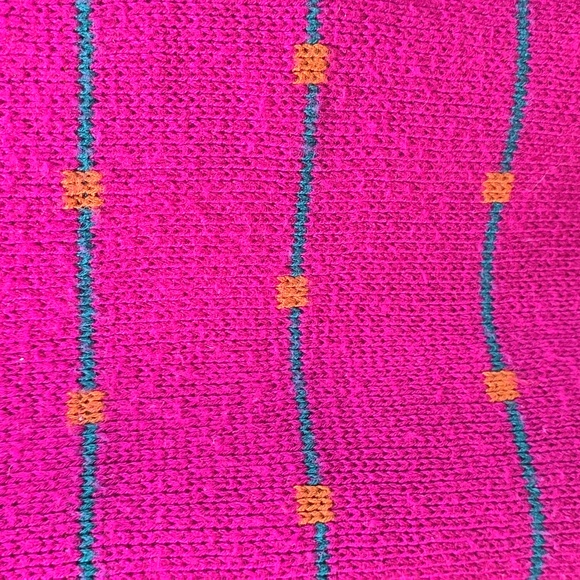 Vintage Magenta Dark Pink Sweater Vest Size Medium - Picture 4 of 8